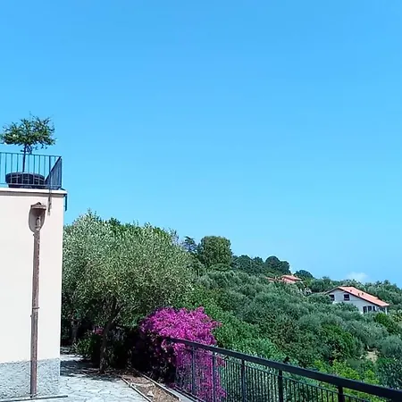 Villino Buganvillea Noli Voze