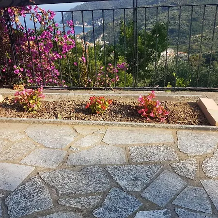 Villino Buganvillea Noli בית נופש