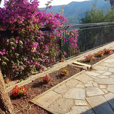 בית נופש Villino Buganvillea Noli *
