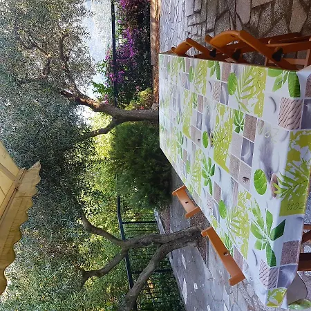 Villino Buganvillea Noli Voze