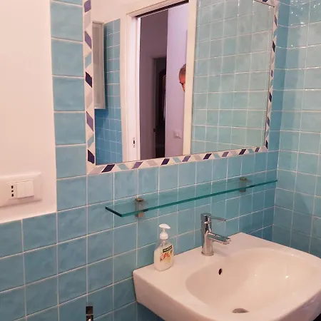 בית נופש Villino Buganvillea Noli Voze