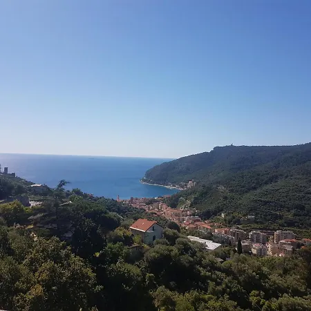 Villino Buganvillea Noli Voze